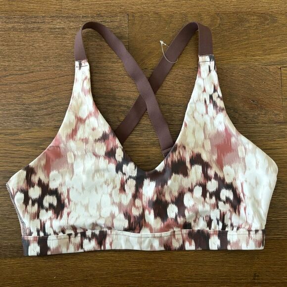 NWOT • aerie Offline Shine Strappy Back Sports Bra • size Medium - Picture 4 of 6